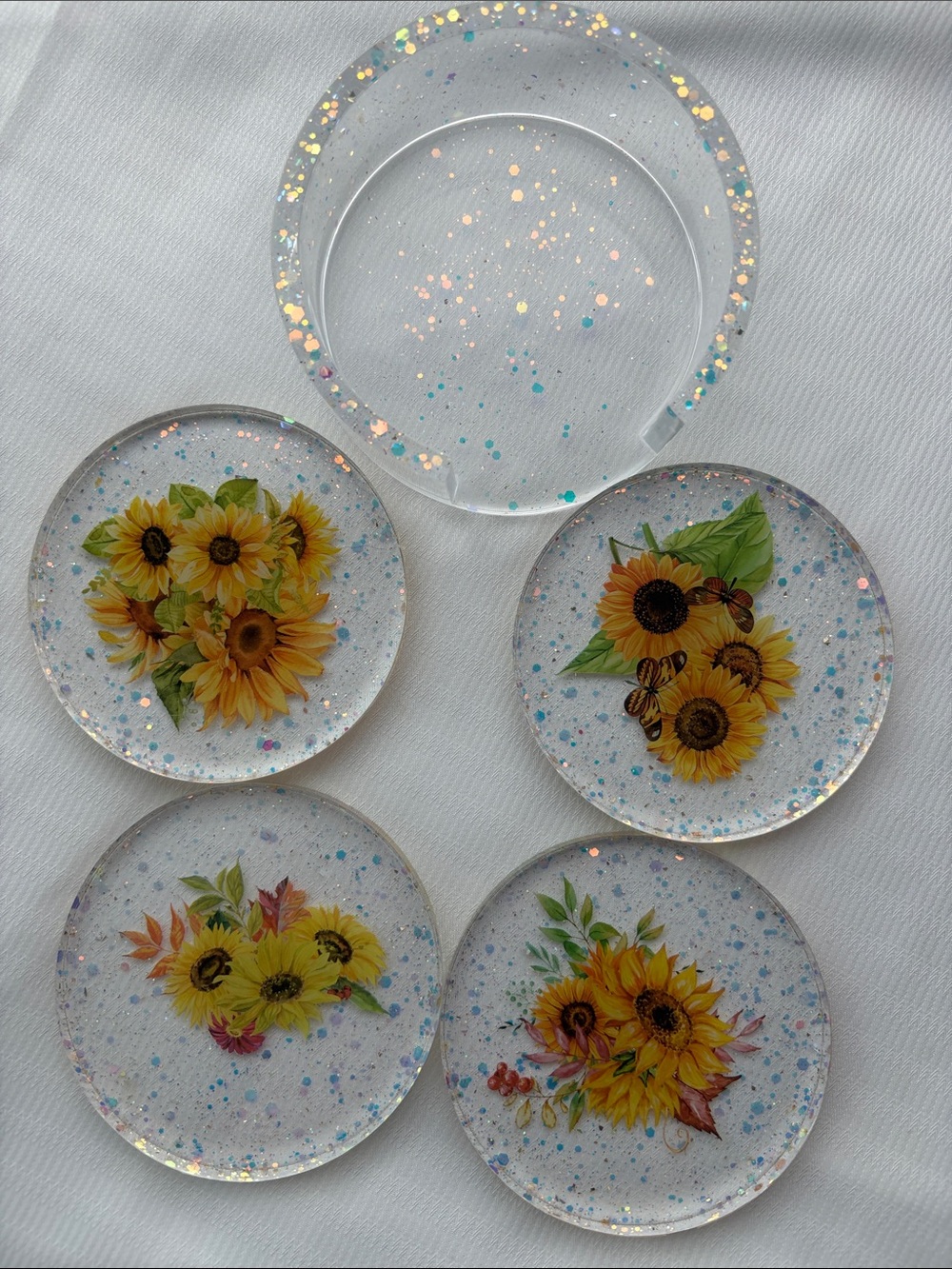 Handmade Set of 5 Sunflower Resin Coasters with Glitter - Picture 1 of 6